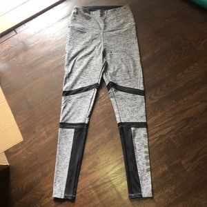 PINK Victoria Secret Ultimate Leggings Size Small